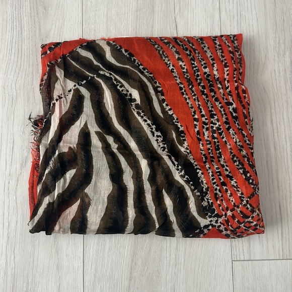 Orange print Cache Scarf 🧣 - Picture 1 of 7